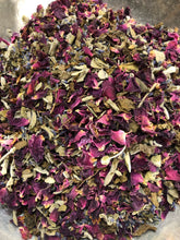 Load image into Gallery viewer, Winter Retreat Herbal Tea Blend